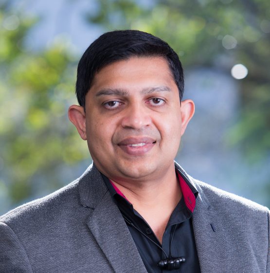 Dr Ritesh Prasad Bio Picture